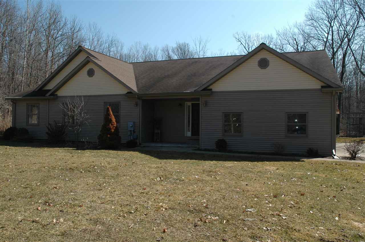 9815 South Beyer Road Birch Run, MI 48415 - Photo 1 of 28