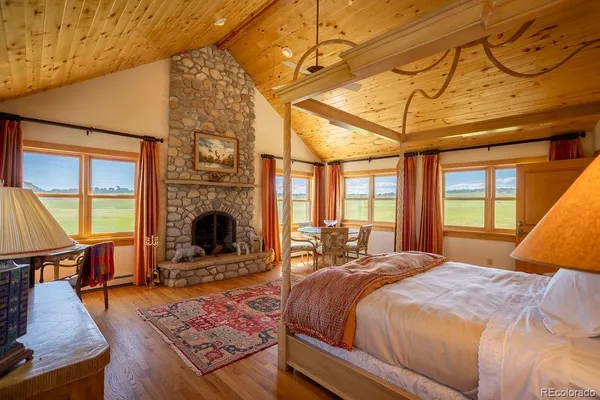 $4,000,000 | 2490 County Road 1A, Cotopaxi, CO 81223