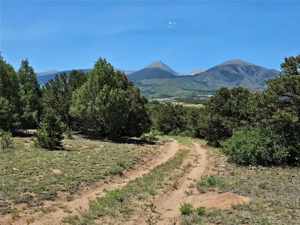 $4,000,000 | 2490 County Road 1A, Cotopaxi, CO 81223