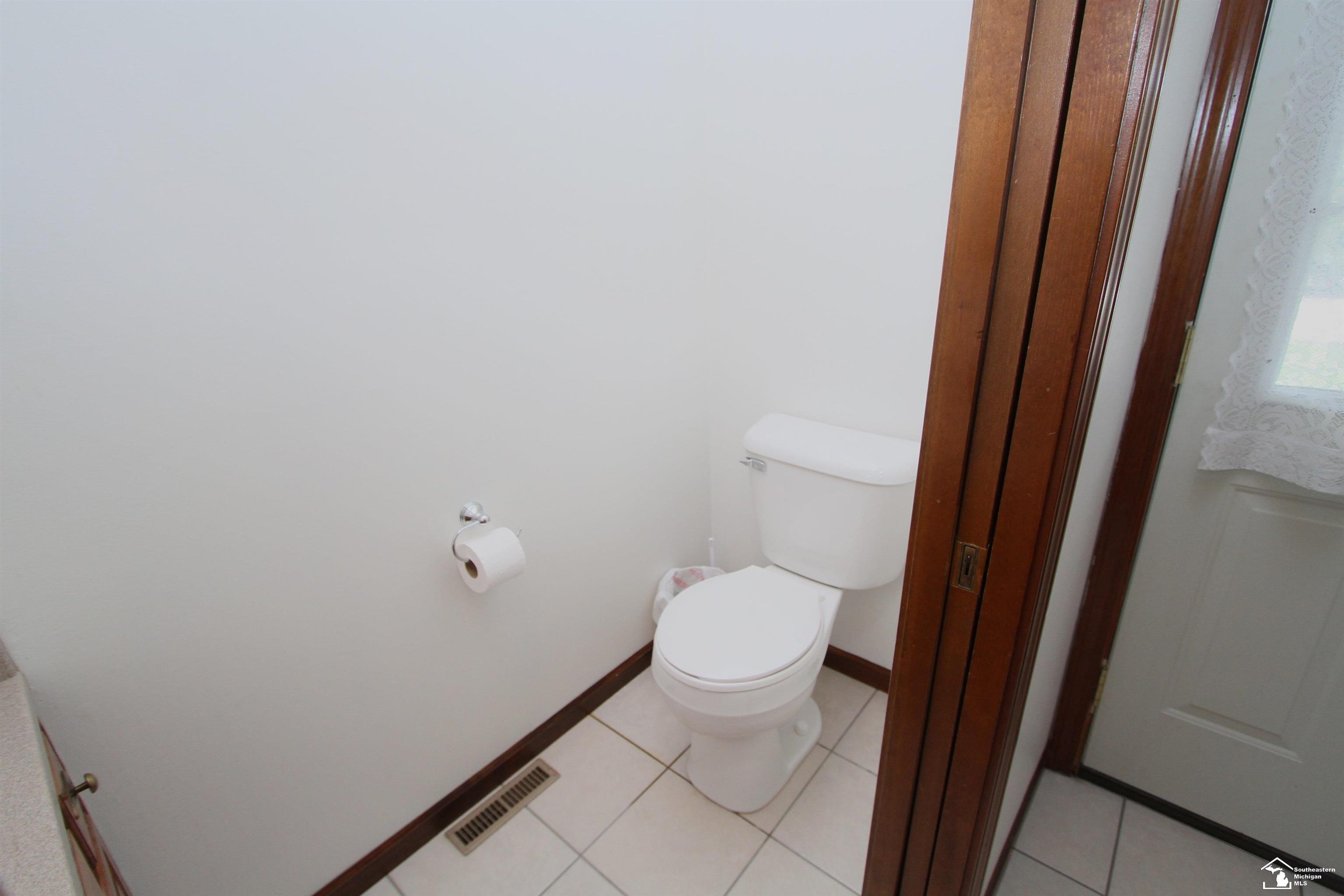 3714 East Dunbar Road Monroe, MI 48161 - Photo 26 of 34 50152836-6445dda3-0ed8-494f-a096-64ed35884a68.JPG