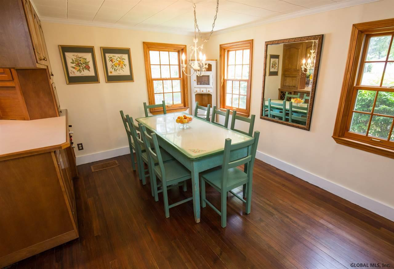 18 McCormack Road Bethlehem, NY 12159 - Photo 5 of 20 Photo 5