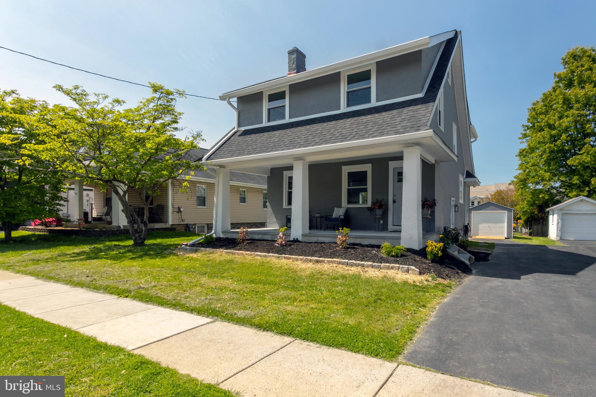220 Strathmore Road Havertown, PA 19083 - Photo 3 of 41