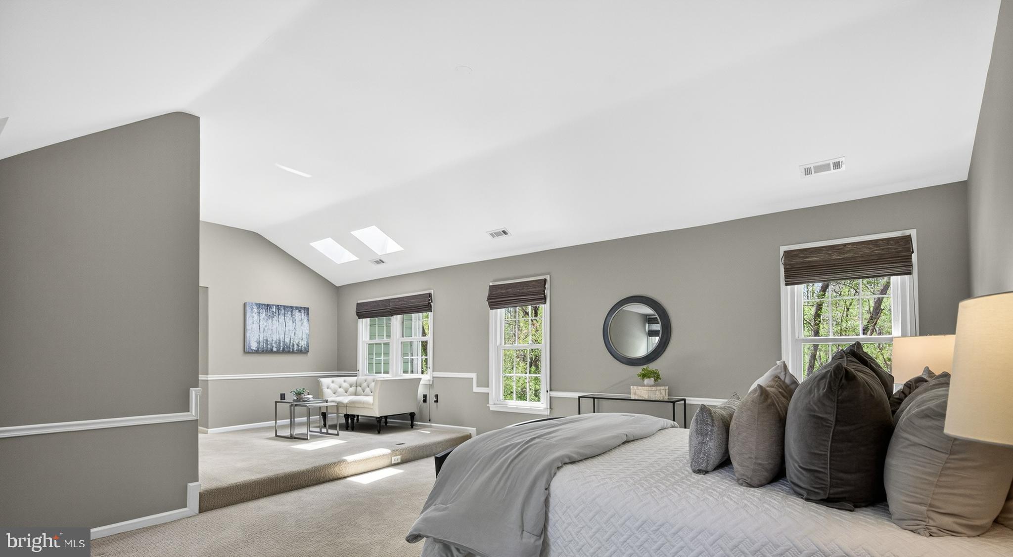 2906 Oakton Ridge Circle Oakton, VA 22124 - Photo 20 of 42 a bedroom with bed and a window