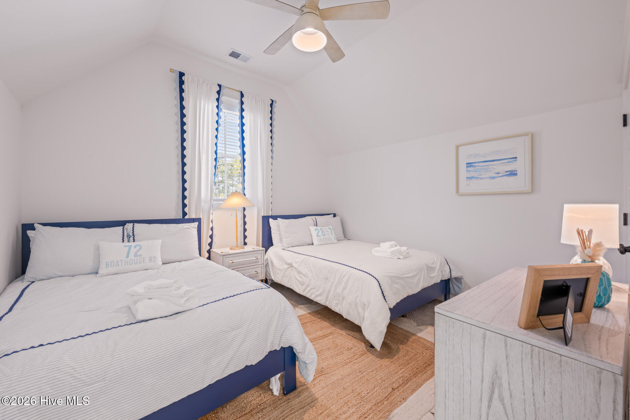 72 Boathouse Road Oriental, NC 28571 - Photo 31 of 40 Back Guest Room 01