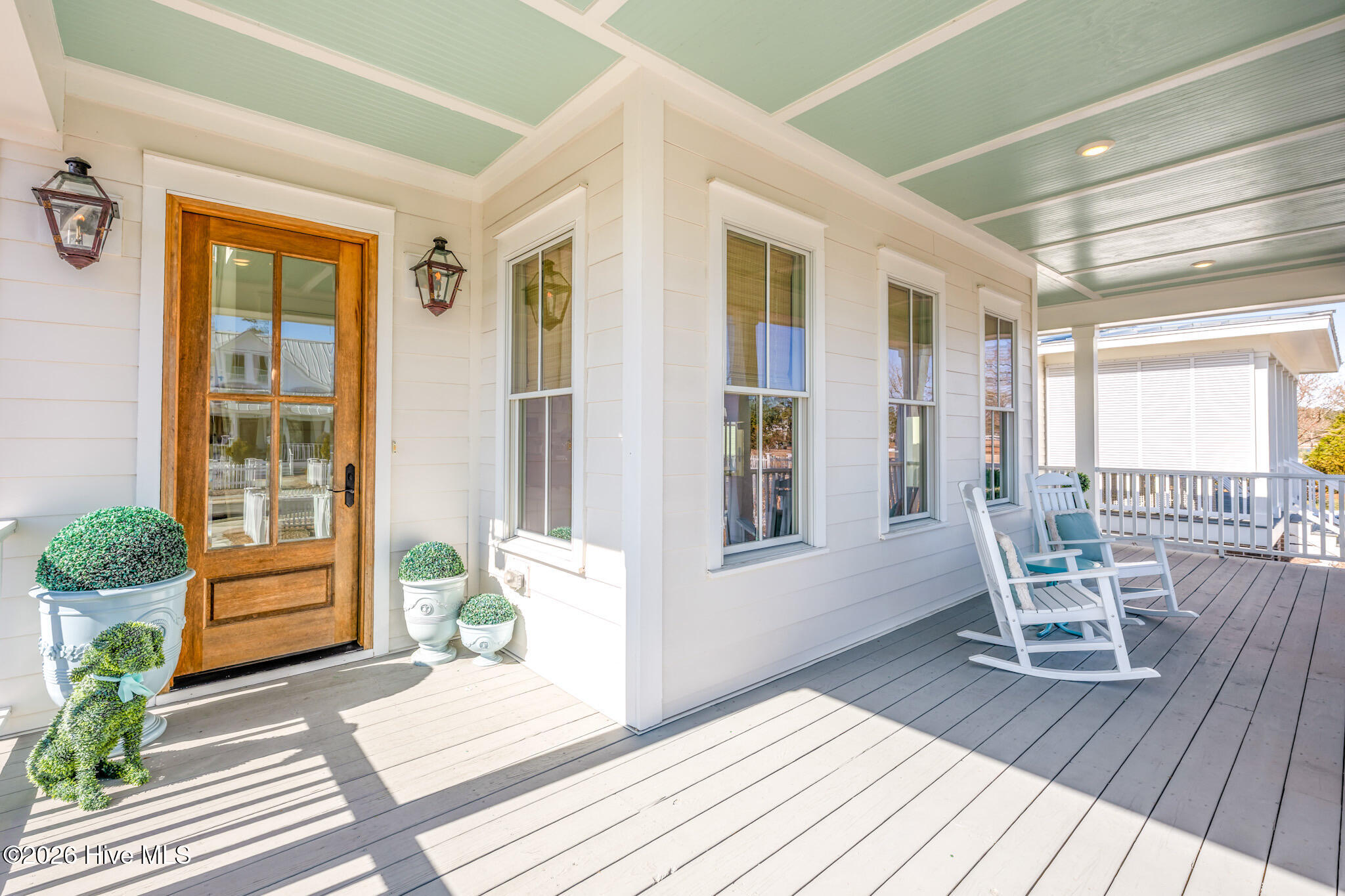 72 Boathouse Road Oriental, NC 28571 - Photo 5 of 40 Front Porch 01
