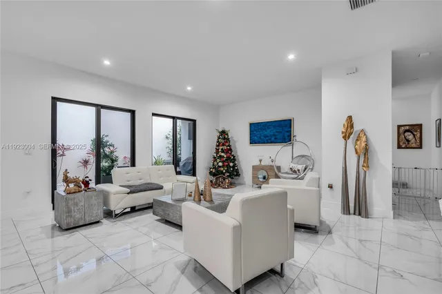 $6,550 | 4363 Northwest 81st Avenue, Doral, FL 33166