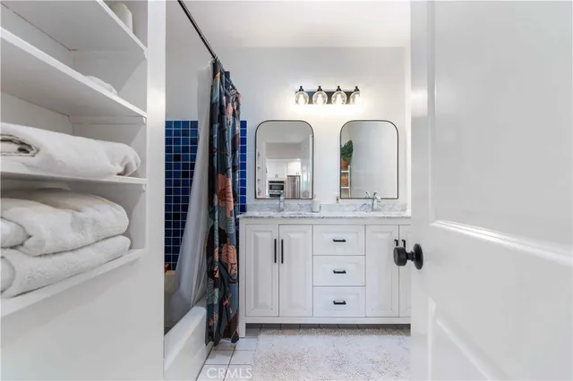 $2,500,000 | 5824 Compass Drive, Los Angeles, CA 90045