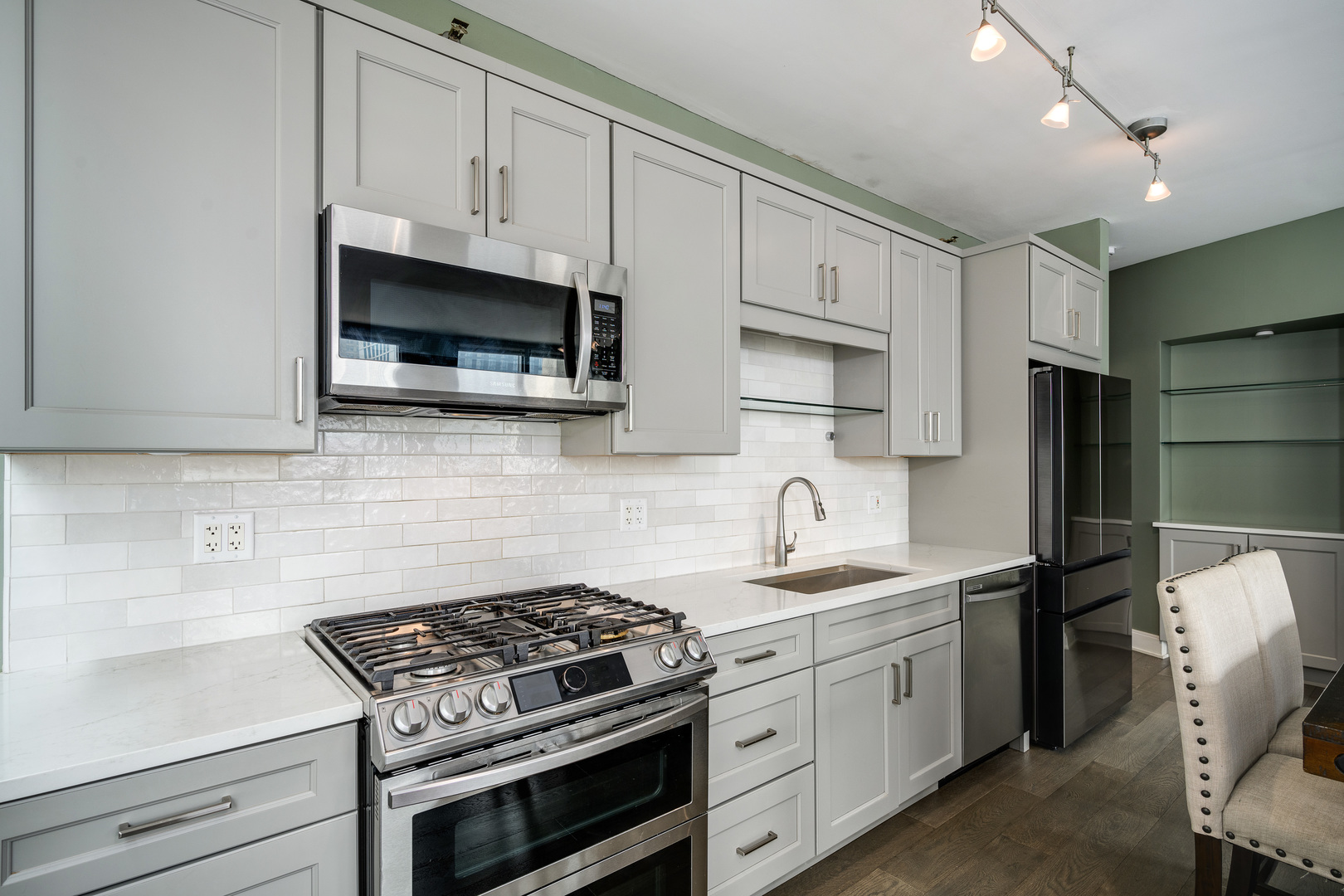 701 South Wells Street, Unit 804 Chicago, IL 60607 - Photo 3 of 26 Gallery Image 3