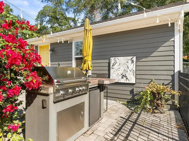 a view of a entryway door of the house