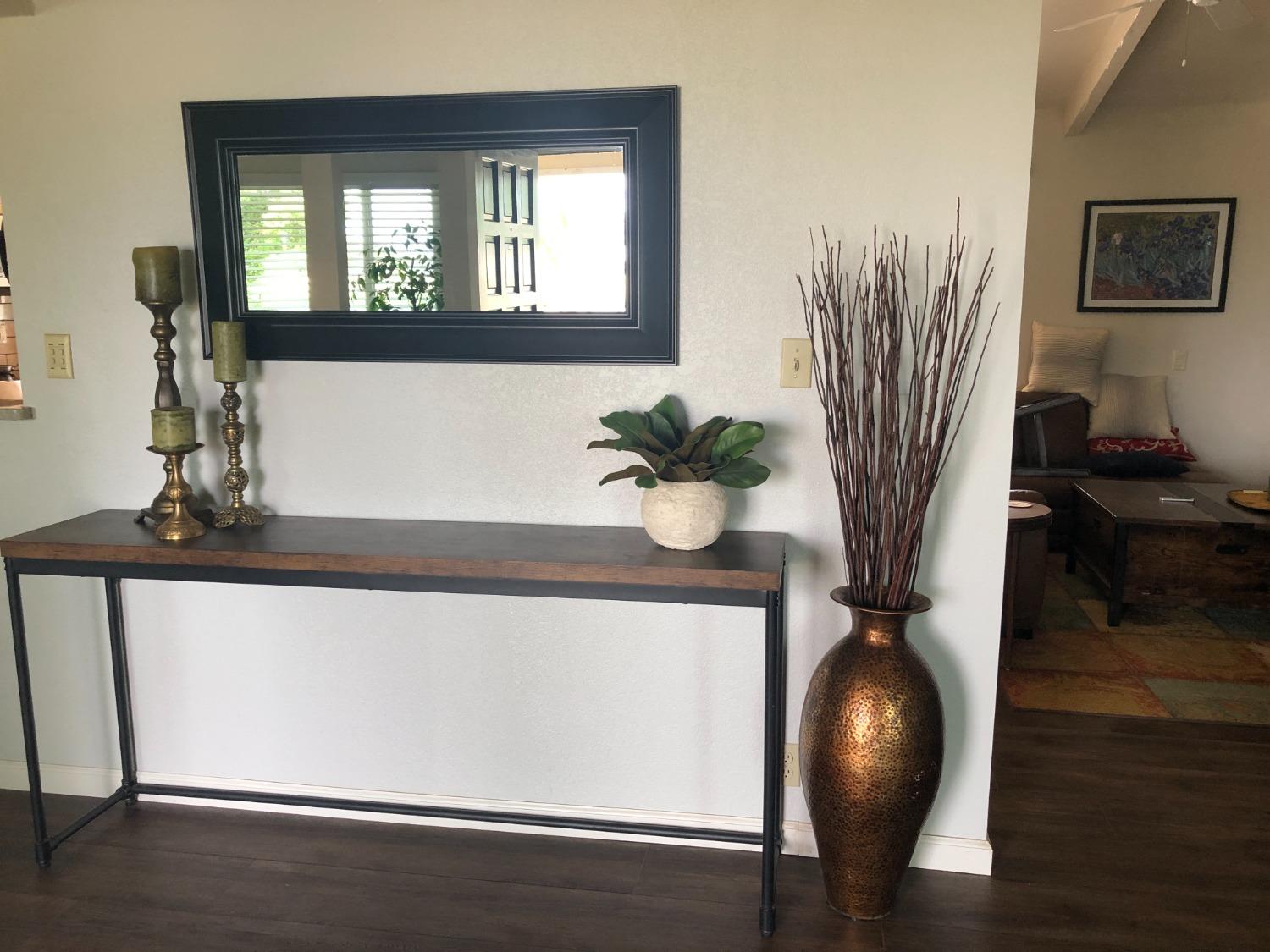 14066 Skyview Road Madera, CA 93636 - Photo 5 of 42 a living room with furniture and a potted plant