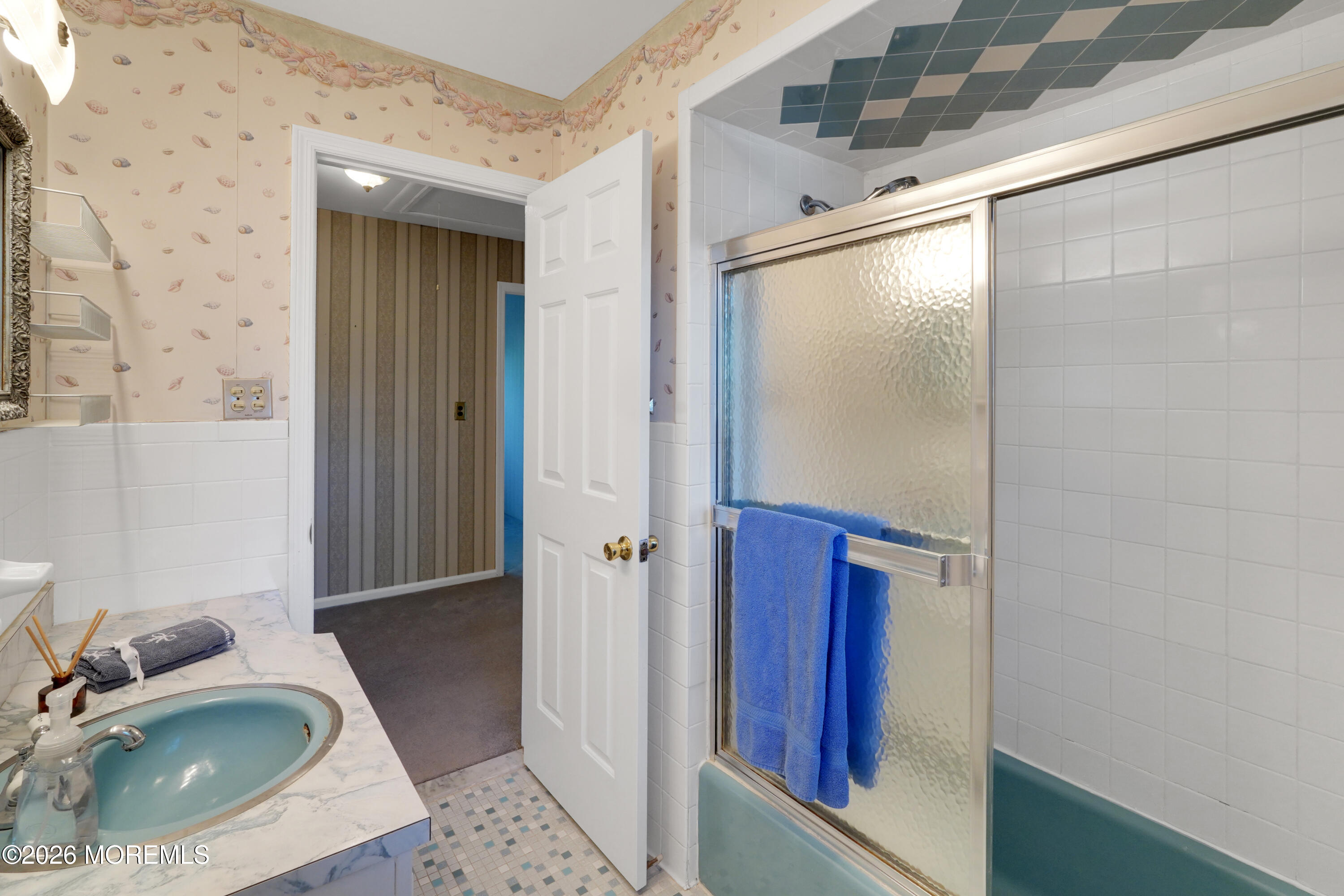 909 Prospect Avenue Spring Lake, NJ 07762 - Photo 30 of 38 Bathroom
