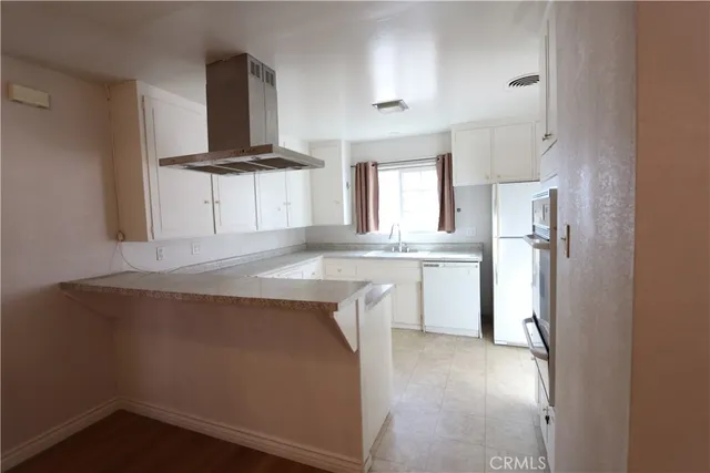 $582,000 | 587 West Blaine Street, Riverside, CA 92507