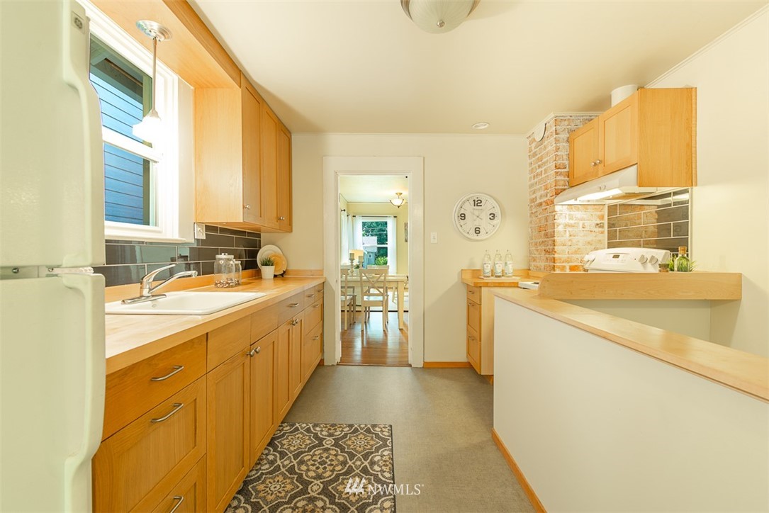 932 North 83rd Street Seattle, WA 98103 - Photo 12 of 25 Gallery Image 12