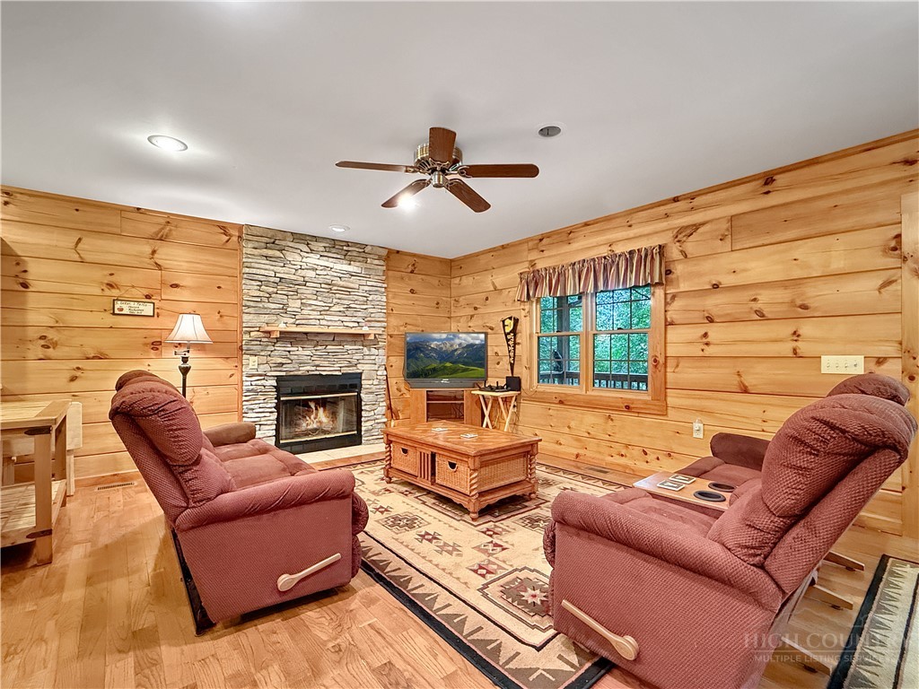 219 Red Maple Lane Boone, NC 28607 - Photo 7 of 37