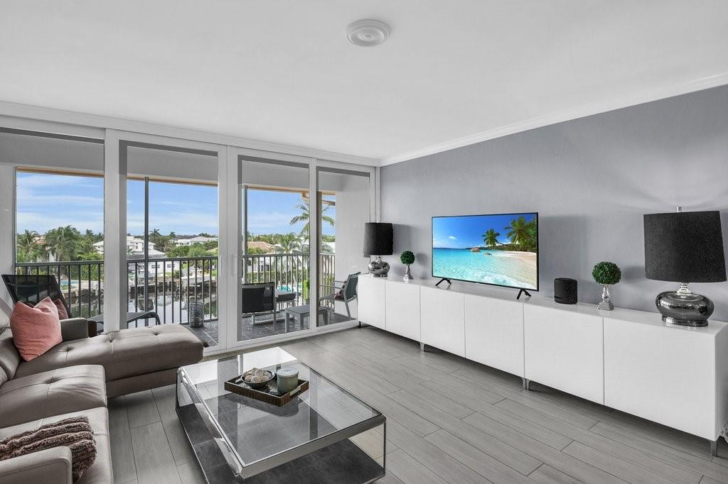 698 Northeast Spanish River Boulevard, Unit 42 Boca Raton, FL 33431 - Photo 3 of 27 Photo 3