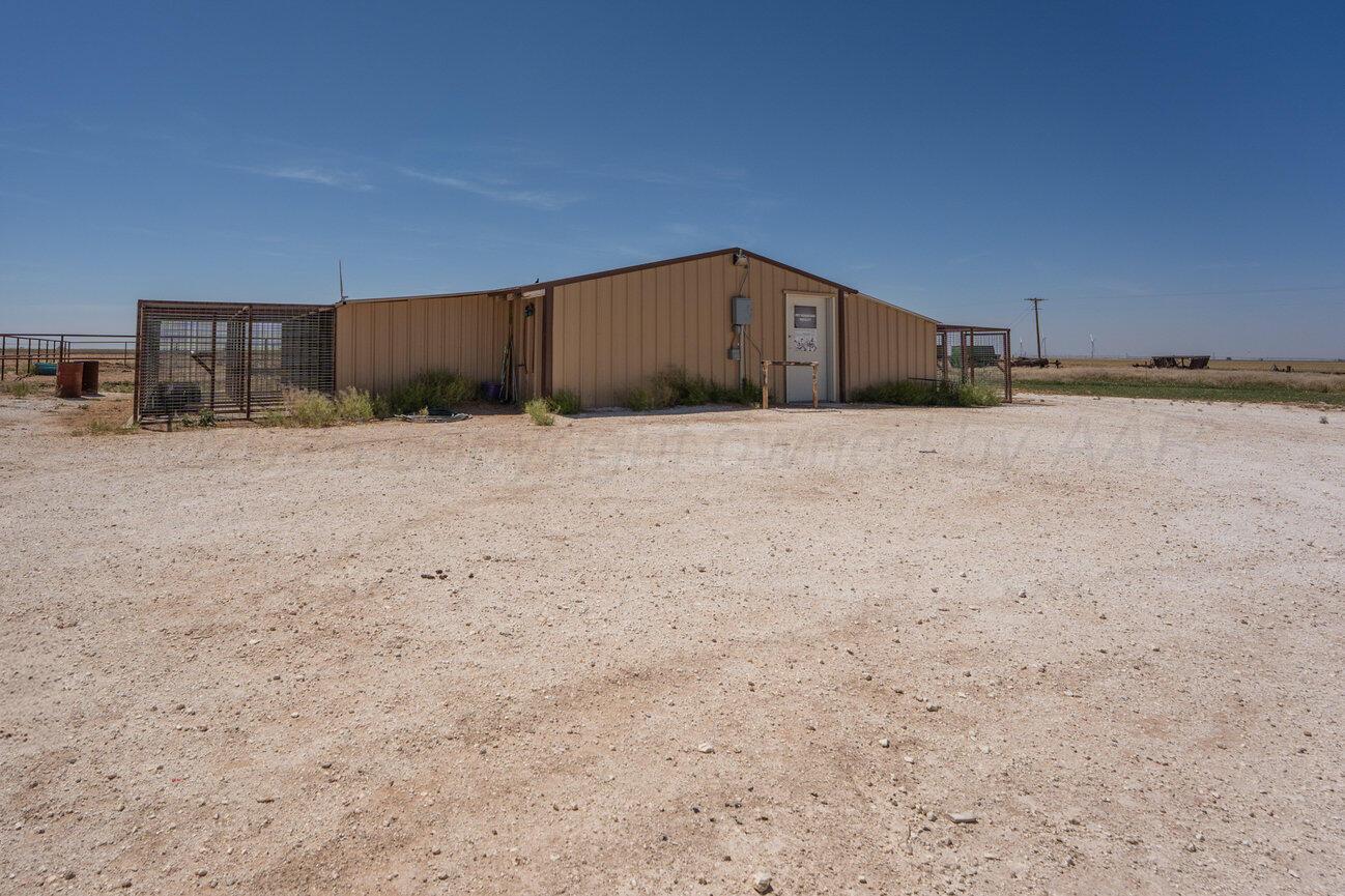 693 County Road 24 Muleshoe, TX 79347 - Photo 59 of 98 Kennel