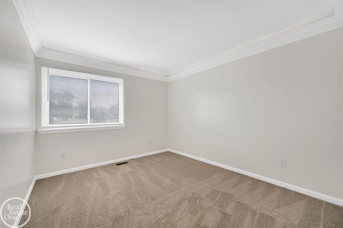 9295 Meisner Road Casco, MI 48064 - Photo 13 of 39 50058198-12.JPG