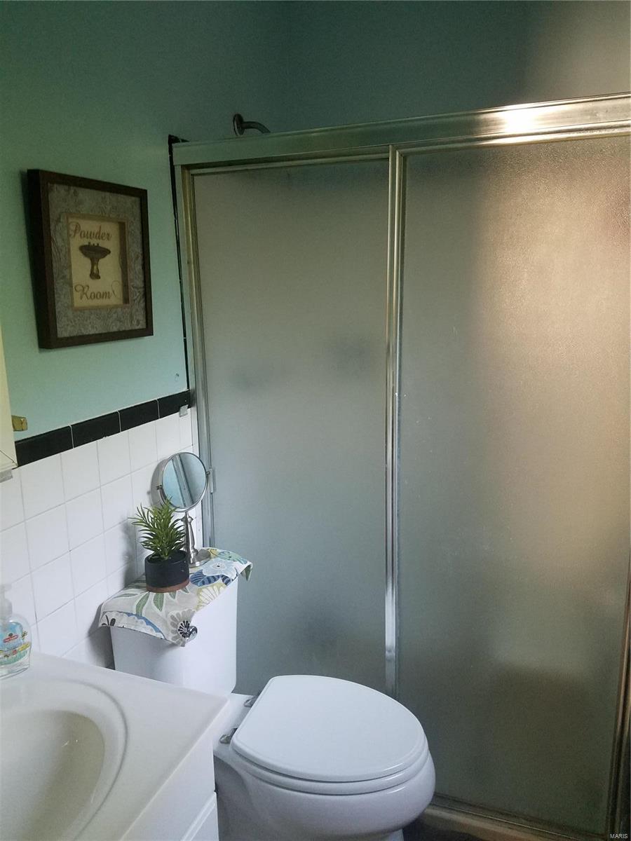 136 Chambers Road St. Louis, MO 63137 - Photo 22 of 27