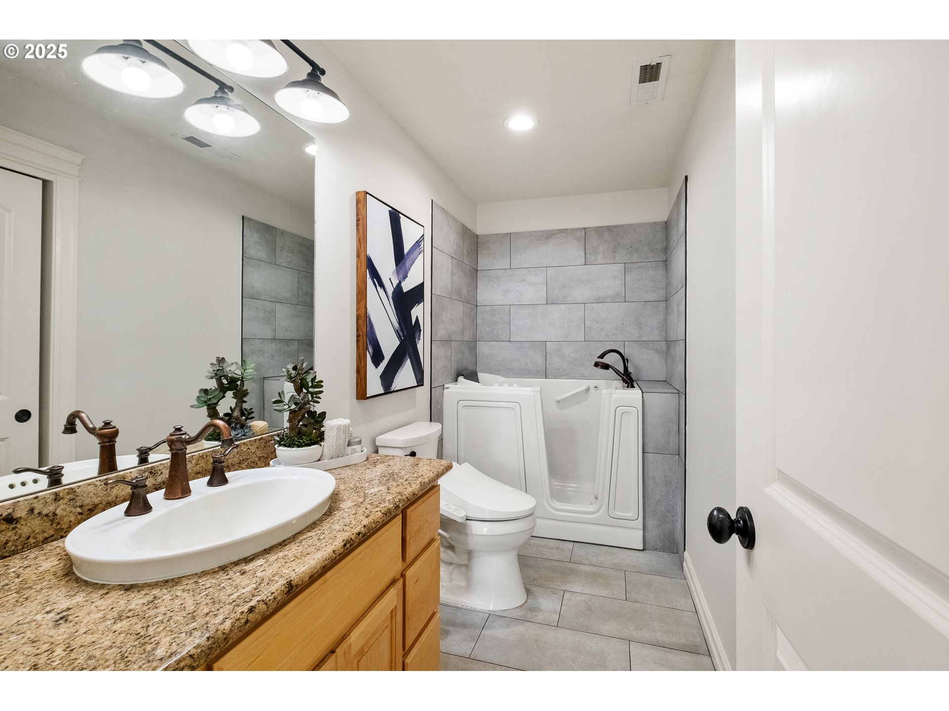 846 55th Avenue Northwest Salem, OR 97304 - Photo 23 of 48