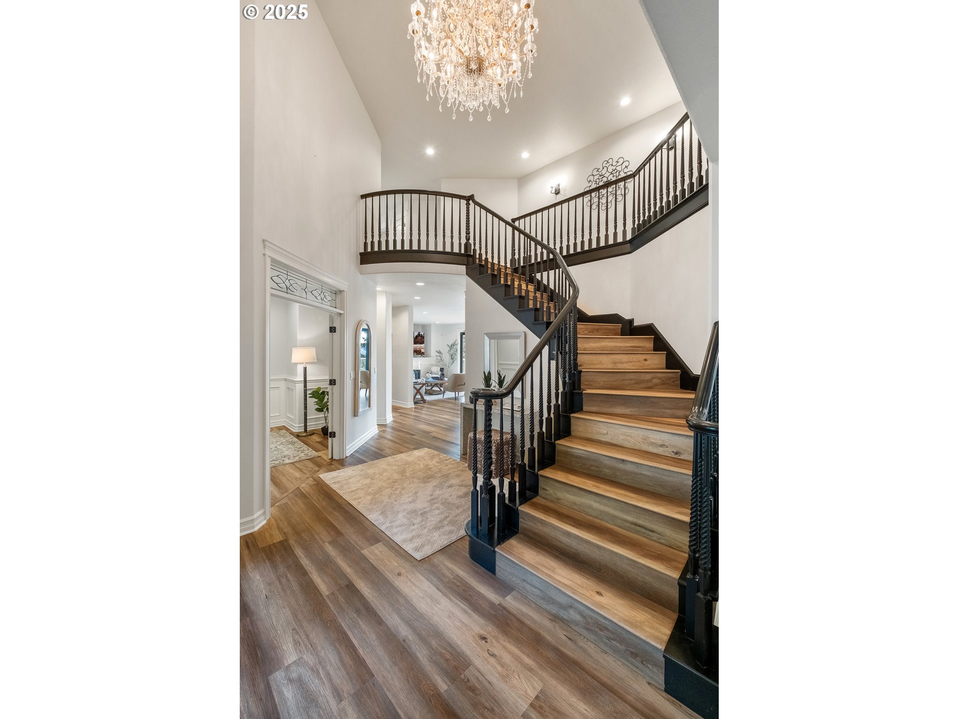 846 55th Avenue Northwest Salem, OR 97304 - Photo 3 of 48