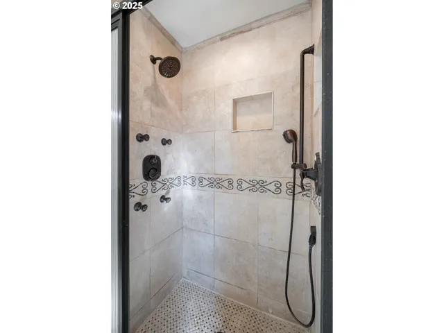 $1,450,000 | 846 55th Avenue Northwest, Salem, OR 97304