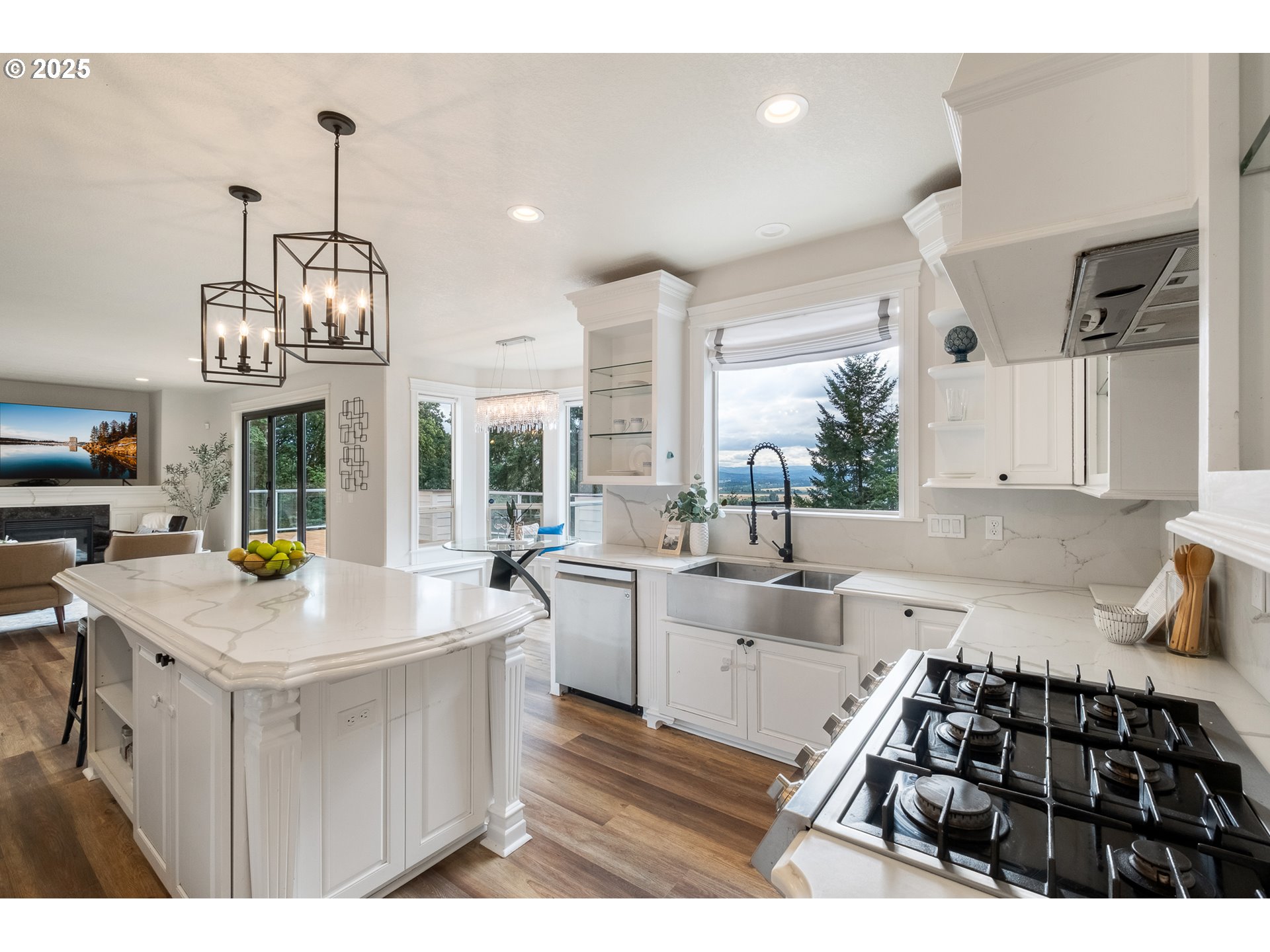 846 55th Avenue Northwest Salem, OR 97304 - Photo 4 of 48