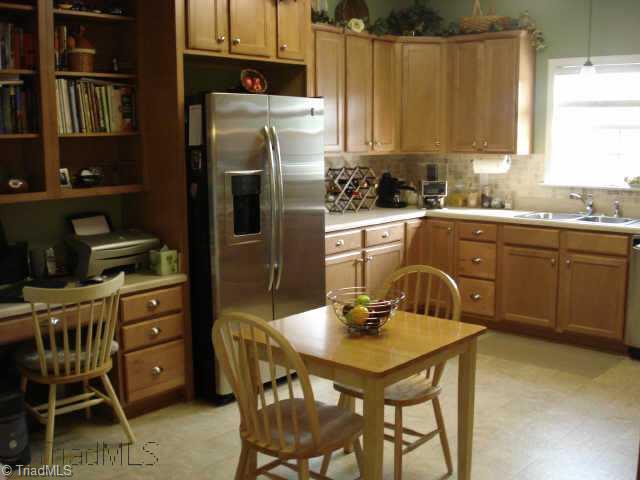 548 Barnsdale Ridge Road Kernersville, NC 27284 - Photo 3 of 8 Other. Kitchen