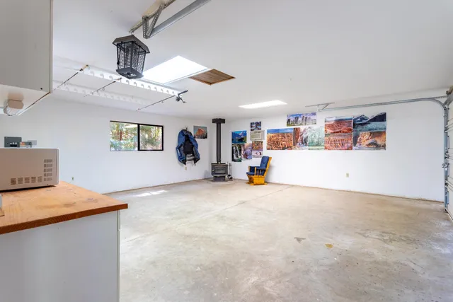 a view of a storage & utility room