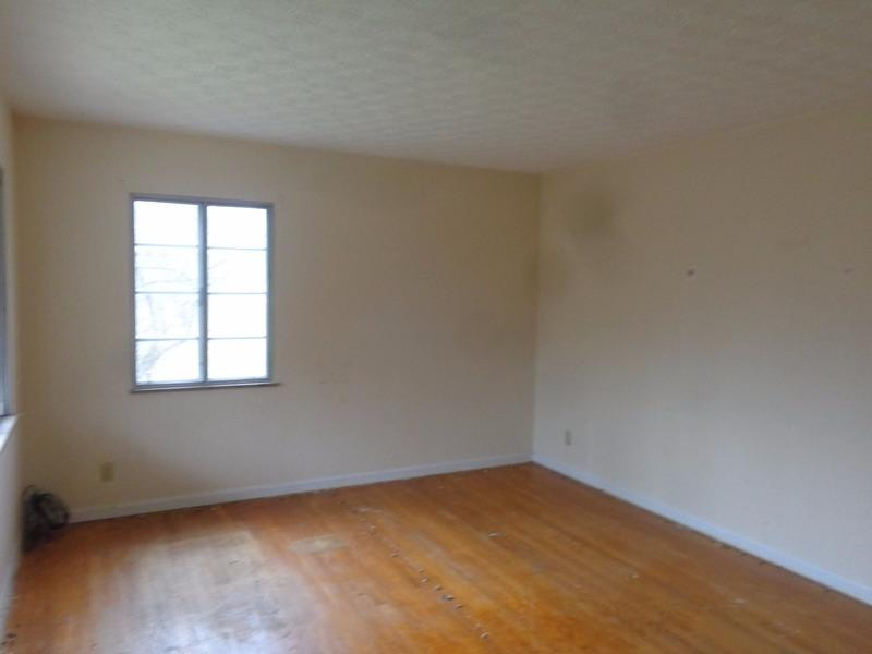 1739 Amsterdam Road Covington, KY 41011 - Photo 2 of 14 Gallery Image 2