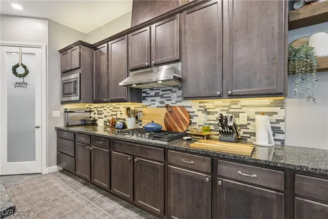 $885,000 | 2575 Millburn Drive, Henderson, NV 89044