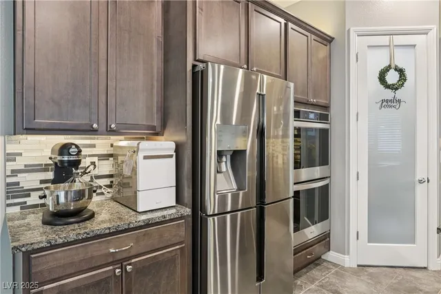 $885,000 | 2575 Millburn Drive, Henderson, NV 89044