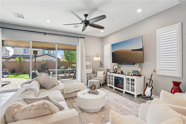 $885,000 | 2575 Millburn Drive, Henderson, NV 89044