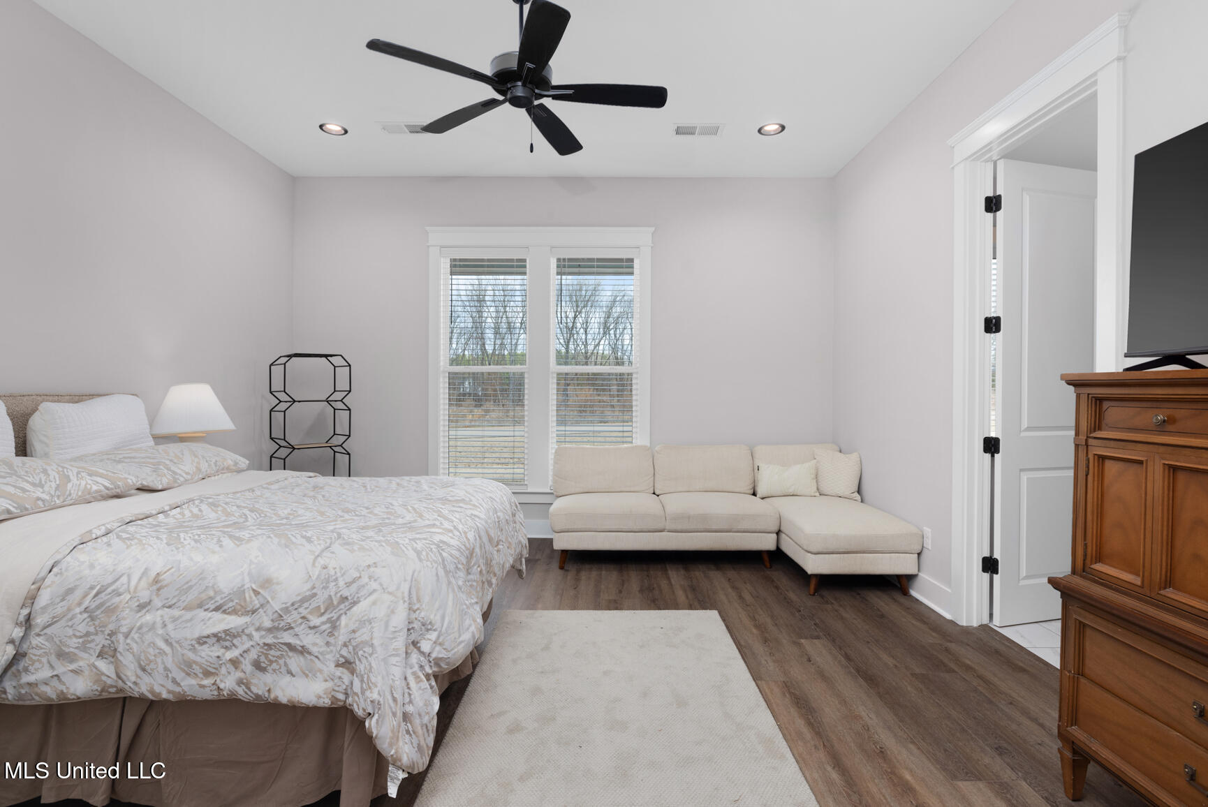 124 Drake Lane Red Banks, MS 38661 - Photo 12 of 28 primary bedroom