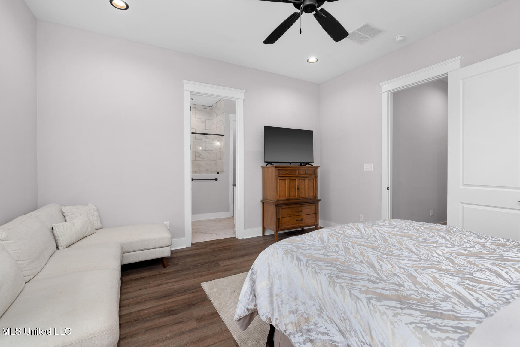 124 Drake Lane Red Banks, MS 38661 - Photo 14 of 28 primary bedroom