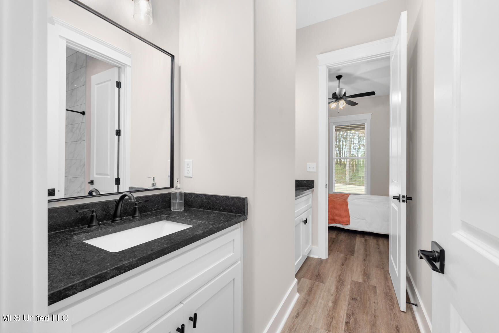 124 Drake Lane Red Banks, MS 38661 - Photo 26 of 28 jack & jill bath