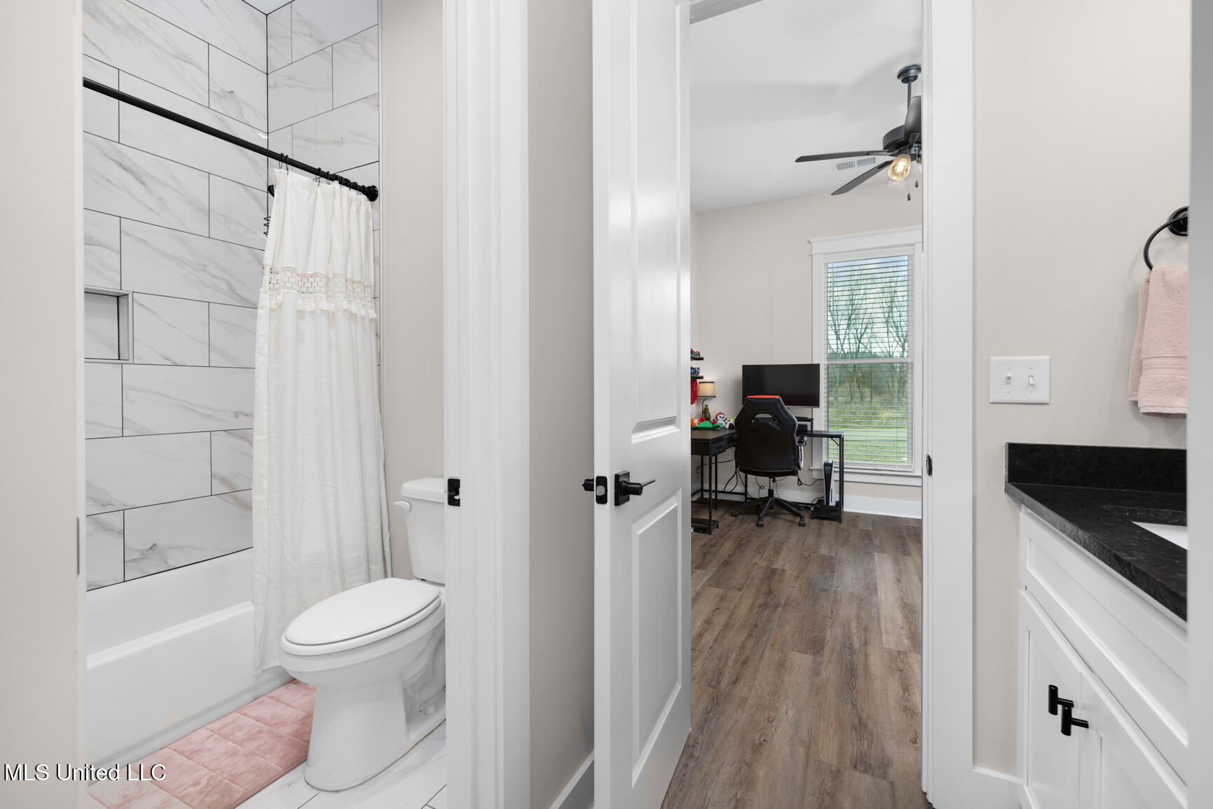 124 Drake Lane Red Banks, MS 38661 - Photo 27 of 28 full bath 2