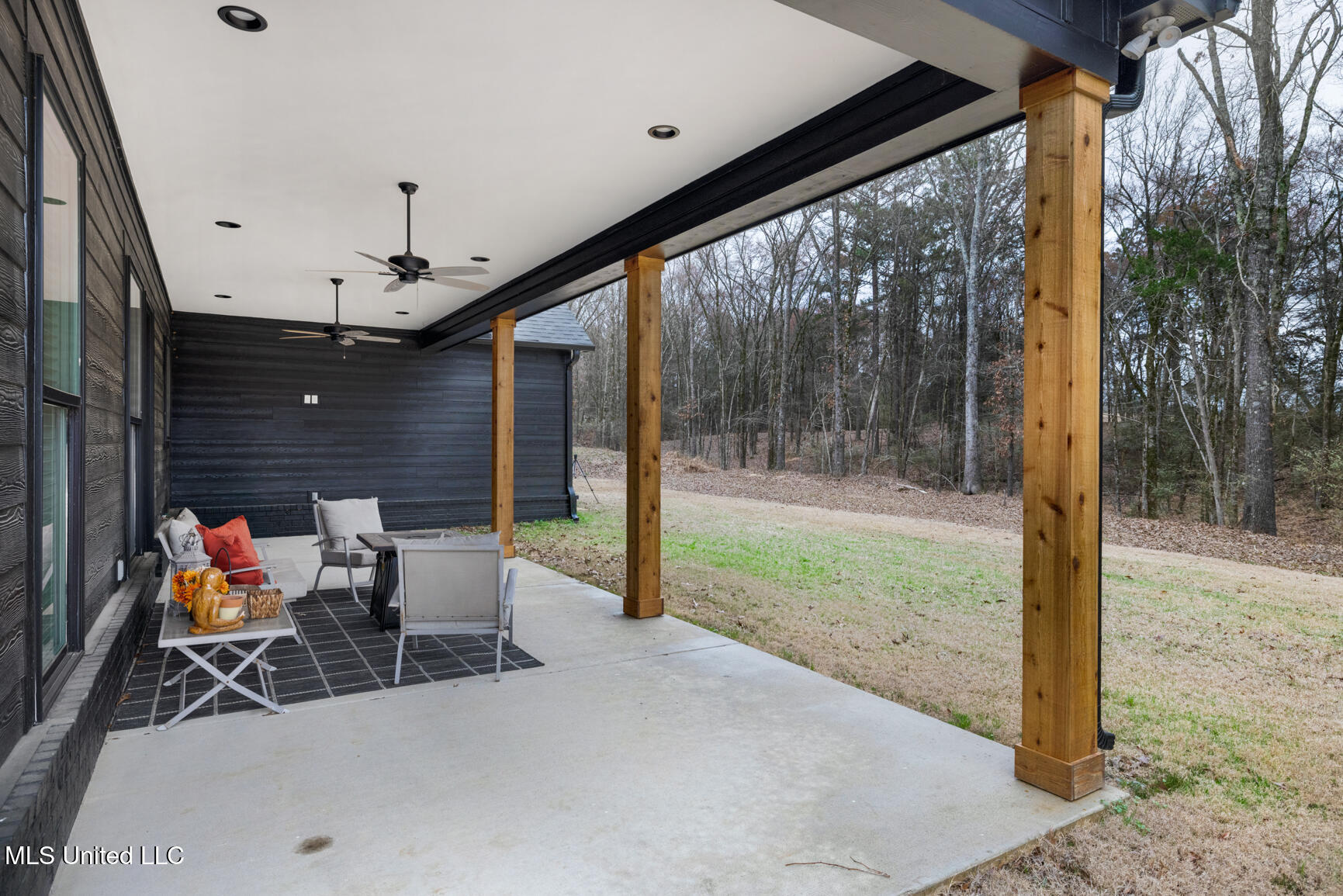 124 Drake Lane Red Banks, MS 38661 - Photo 28 of 28 back porch