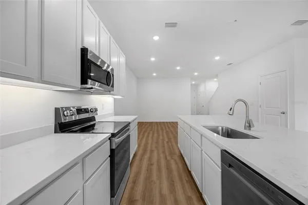 $384,999 | 4710 Winding River Road, Orlando, FL 32822
