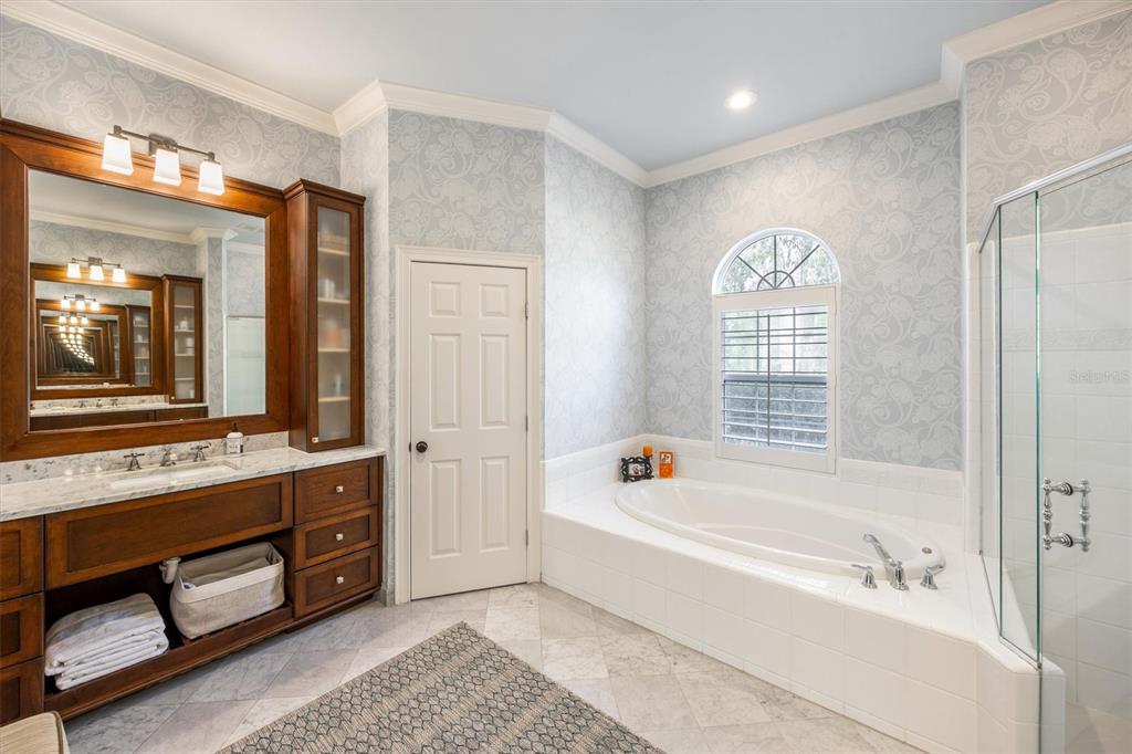 3925 Southwest 95th Terrace Gainesville, FL 32608 - Photo 32 of 87