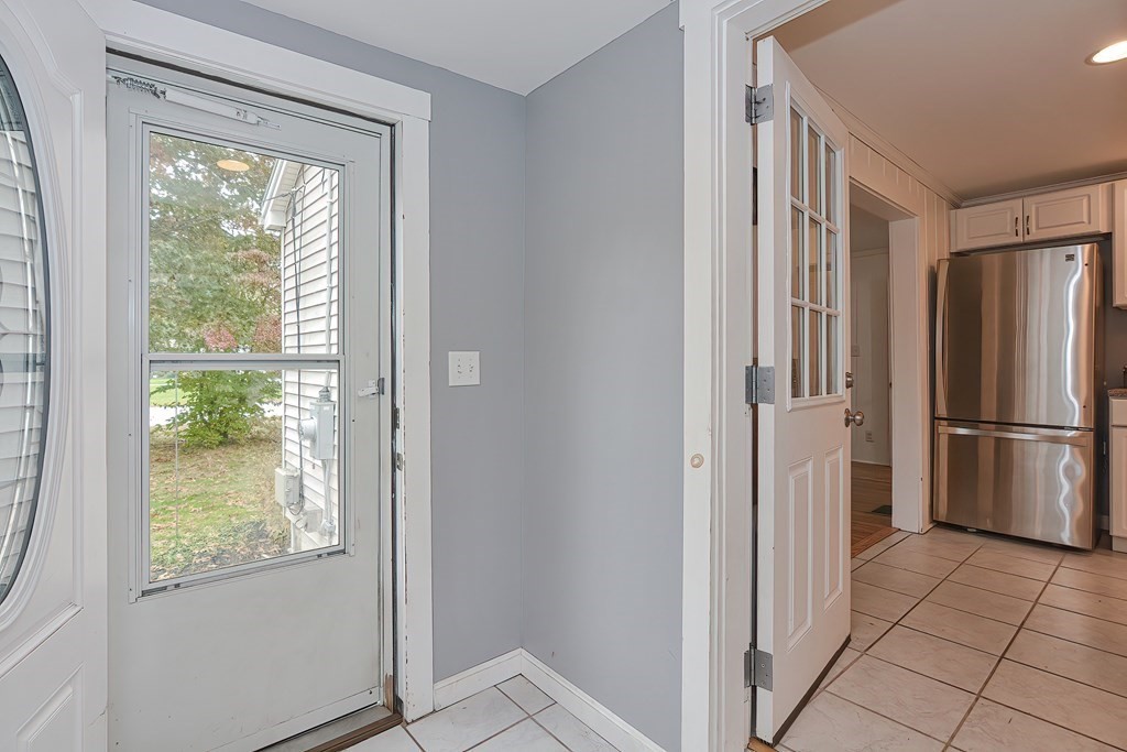 141 County Road East Freetown, MA 02717 - Photo 11 of 42