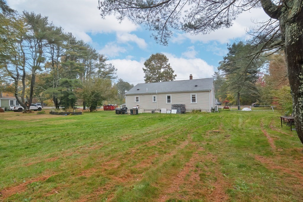 141 County Road East Freetown, MA 02717 - Photo 5 of 42