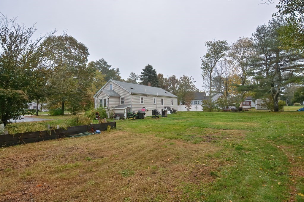 141 County Road East Freetown, MA 02717 - Photo 6 of 42