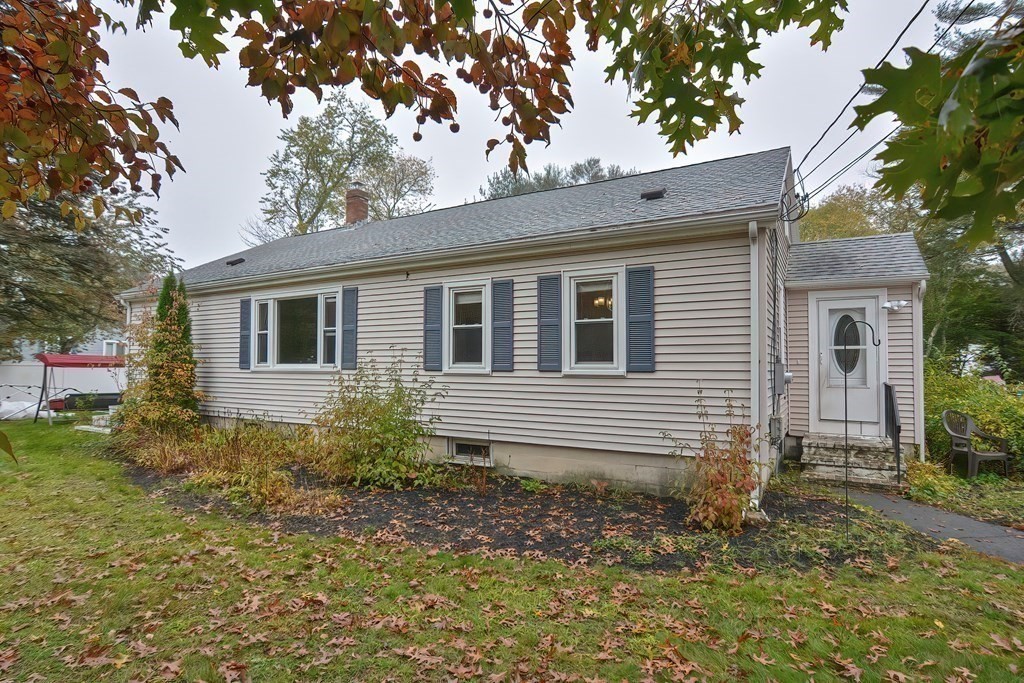 141 County Road East Freetown, MA 02717 - Photo 9 of 42