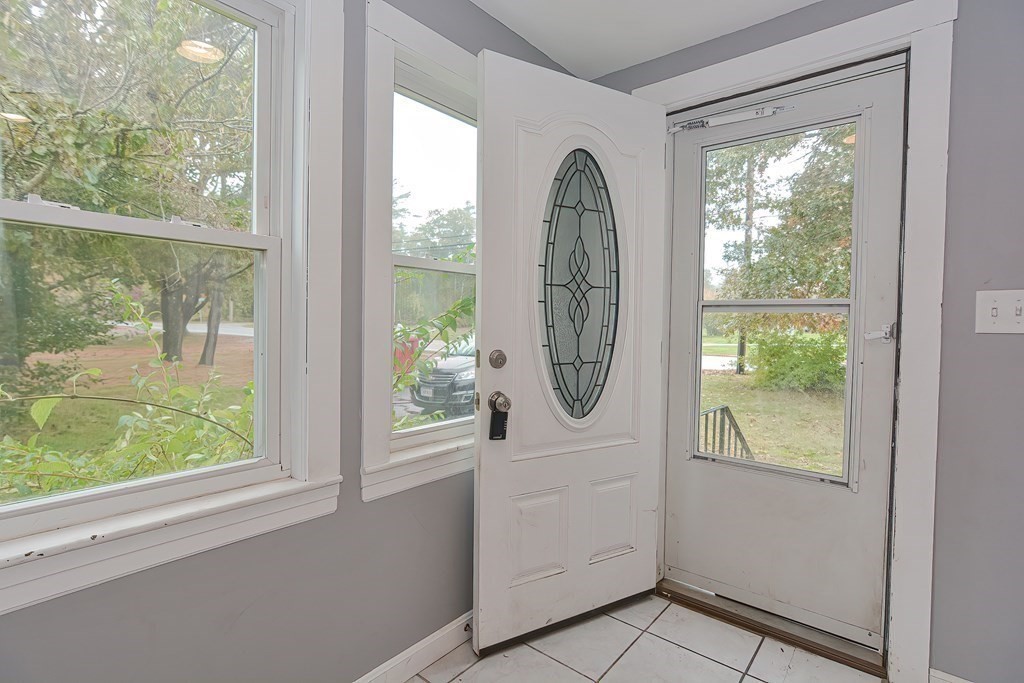 141 County Road East Freetown, MA 02717 - Photo 10 of 42