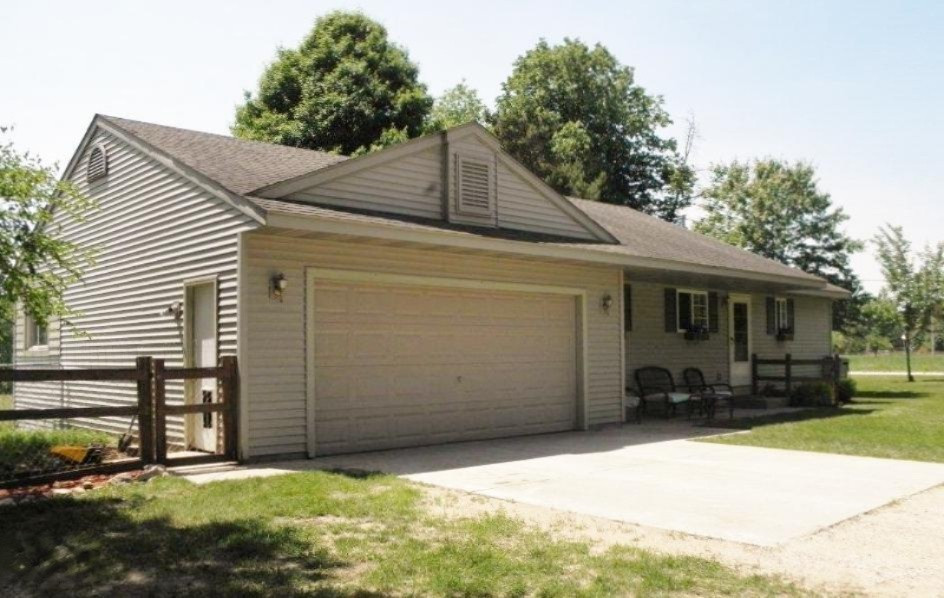 15275 Bentley Road Thompsonville, MI 49683 - Photo 4 of 22 Front 43
