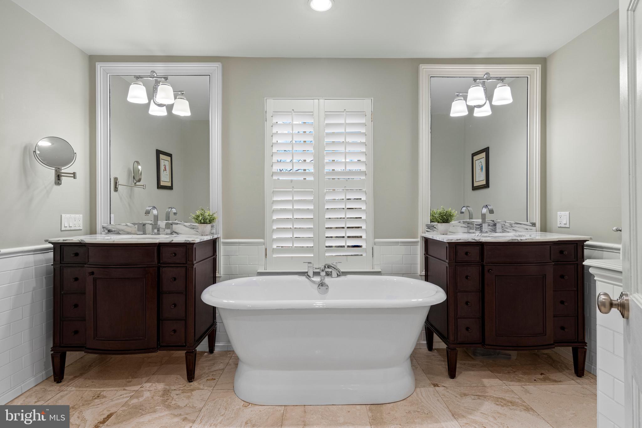 152 Hunters Lane Devon, PA 19333 - Photo 36 of 57 Primary bath with soaking tub and 2 vanities
