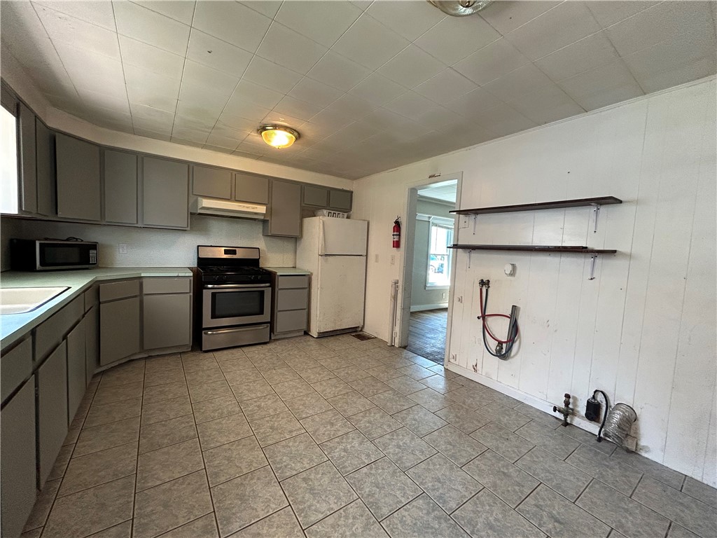 309 9th Street Dix, NY 14891 - Photo 5 of 19 Kitchen