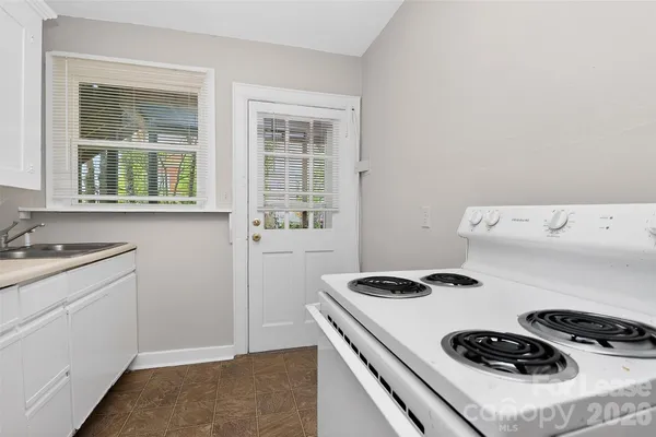 $1,080 | 1412 Park Drive, Unit 1, Charlotte, NC 28204