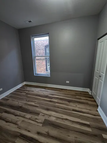 $2,000 | 3732 South Calumet Avenue, Unit 2, Chicago, IL 60653