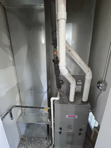 $2,000 | 3732 South Calumet Avenue, Unit 2, Chicago, IL 60653